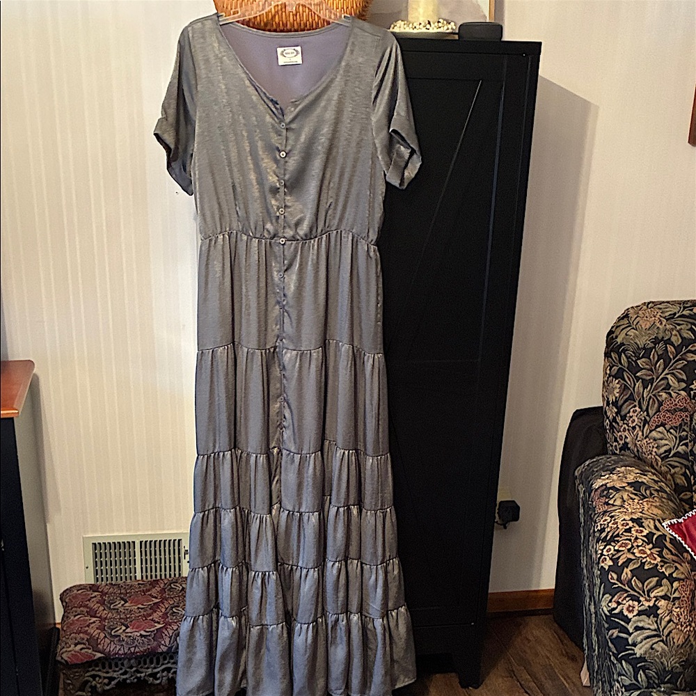 Joyfolie Silver-Gray Tiered Button-Front Maxi Dress